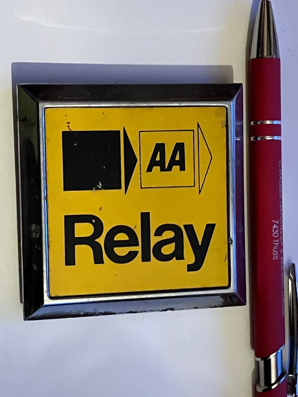 Insegne: Autoplaquette Relay   AA Text bachten – Usato da Pfäffikon ZH venduto da Einarrolf