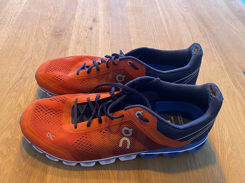 On Scarpe da uomo: ON Cloudflow 2 - Grösse 44 – Usato da Sursee venduto da Twism