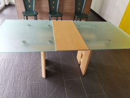 ausziehbarer Esstisch