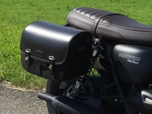 Sonstiges Fahrzeugzubehör: Triumph Bonneville Satteltaschen Set – Gebraucht aus Jona von cla_n5k7 5