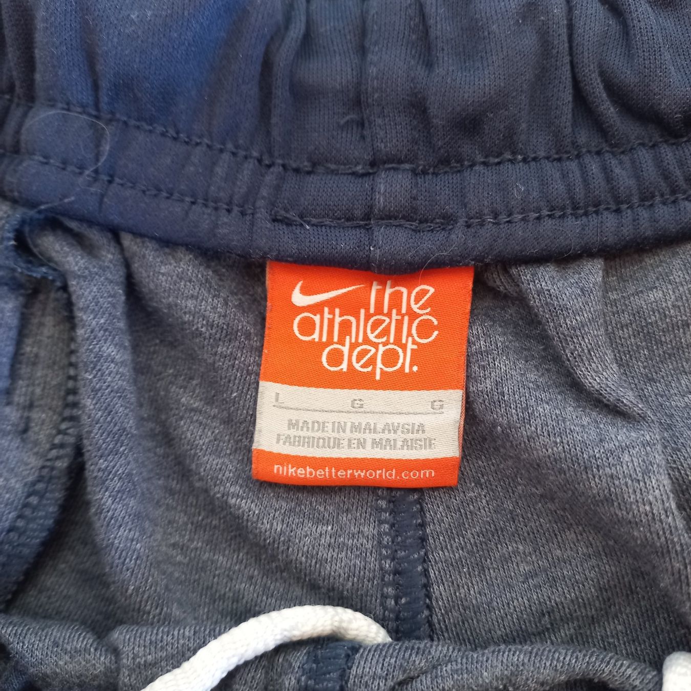 Nike Pantalons: Vintage Nike Jogging (L) – D'occasion à Chamoson par Sapoloshop 3