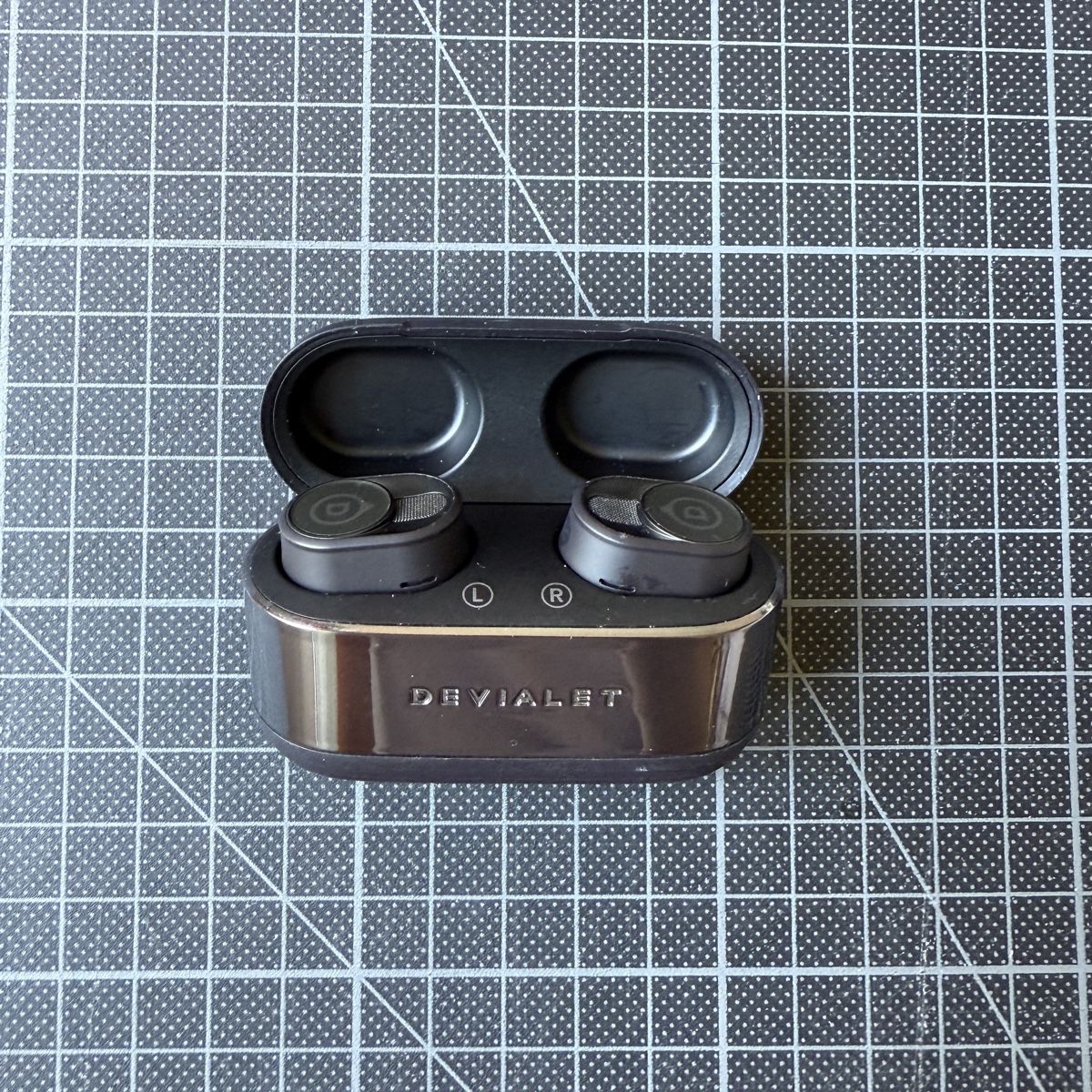 Devialet Casques audio: Devialet Gemini II wireless earbuds, black, complete set – Neuf (Voir description) à Zürich par lud_pn86 3