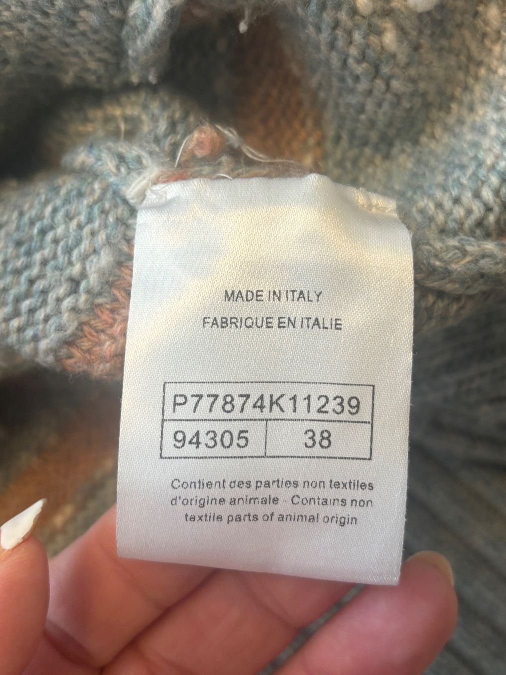 Chanel Giacche: Chanel  Strickjacke Cashmere – Usato da St. Margrethen SG venduto da dijanaO 6