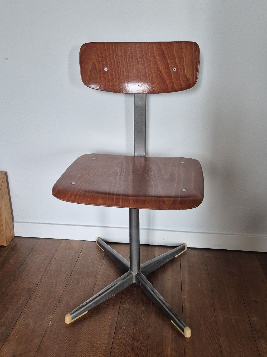Sedie: Stuhl, Höhenverstallbar, Vintage – Usato da Frenkendorf venduto da naibaf01