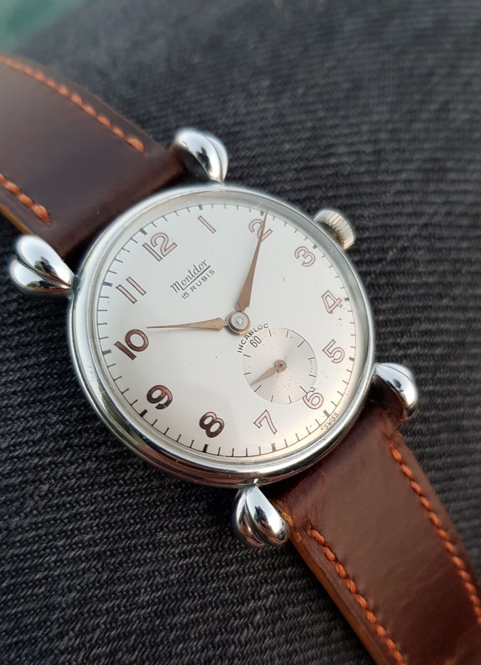Uhren: Montdor Vintage Mechanisch – Neu (gemäss Beschreibung) aus Altstätten SG von ana_7xf7
