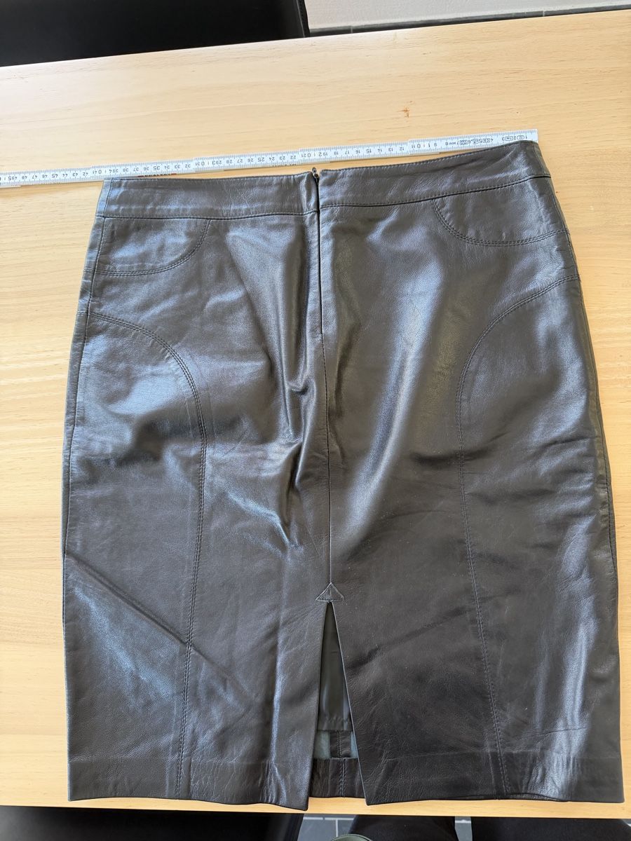 Gonne: Kiton Lederrock – Usato da Ennetbaden venduto da b617 2
