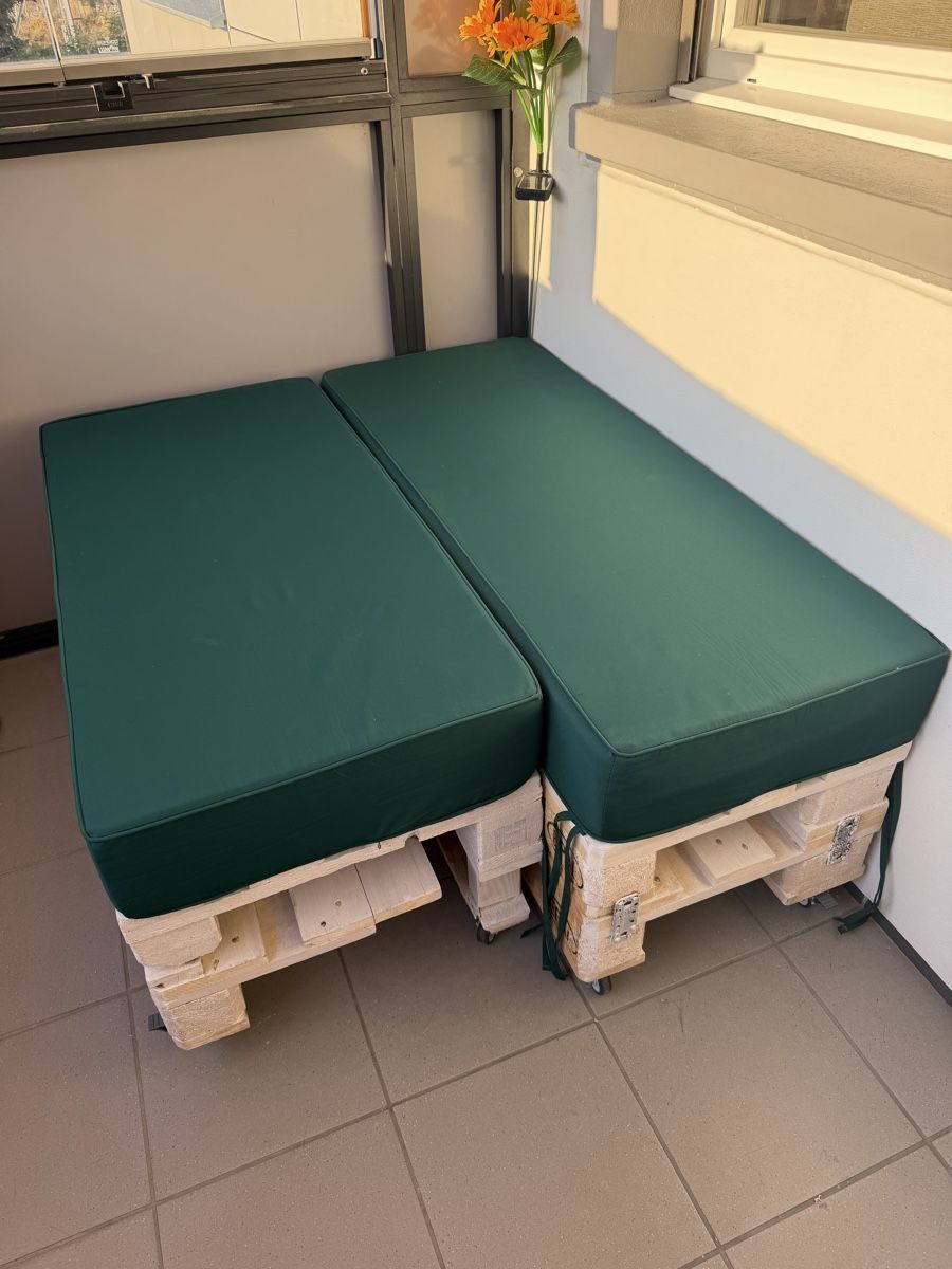 Panchine: Balkon-Lounge selfmade auf stabilen Rollen mit Stopper – Usato da Muttenz venduto da Giro7 1