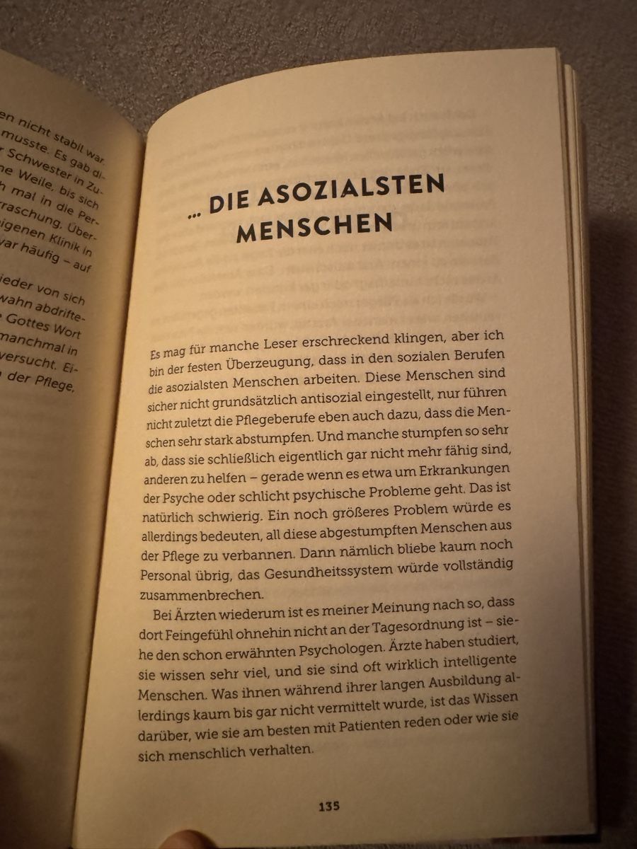 Libri: Pflegers Struggle – Usato da Bauma venduto da Michelle.05 1