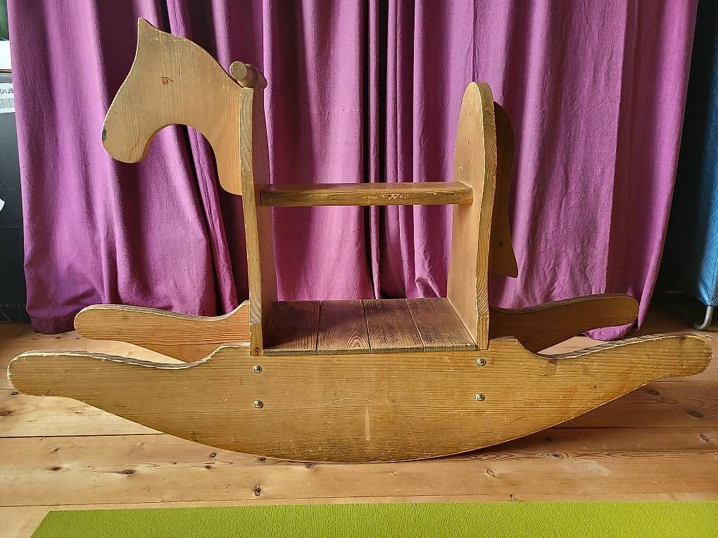 Giocattoli: Schaukelpferd Holz – Usato da Thun venduto da t_h_cl6d