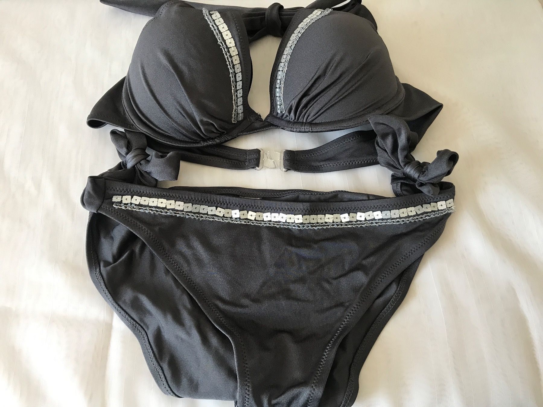 Badekleider & Bikinis: Bikini – Neu (gemäss Beschreibung) aus Ueberstorf von ojas23