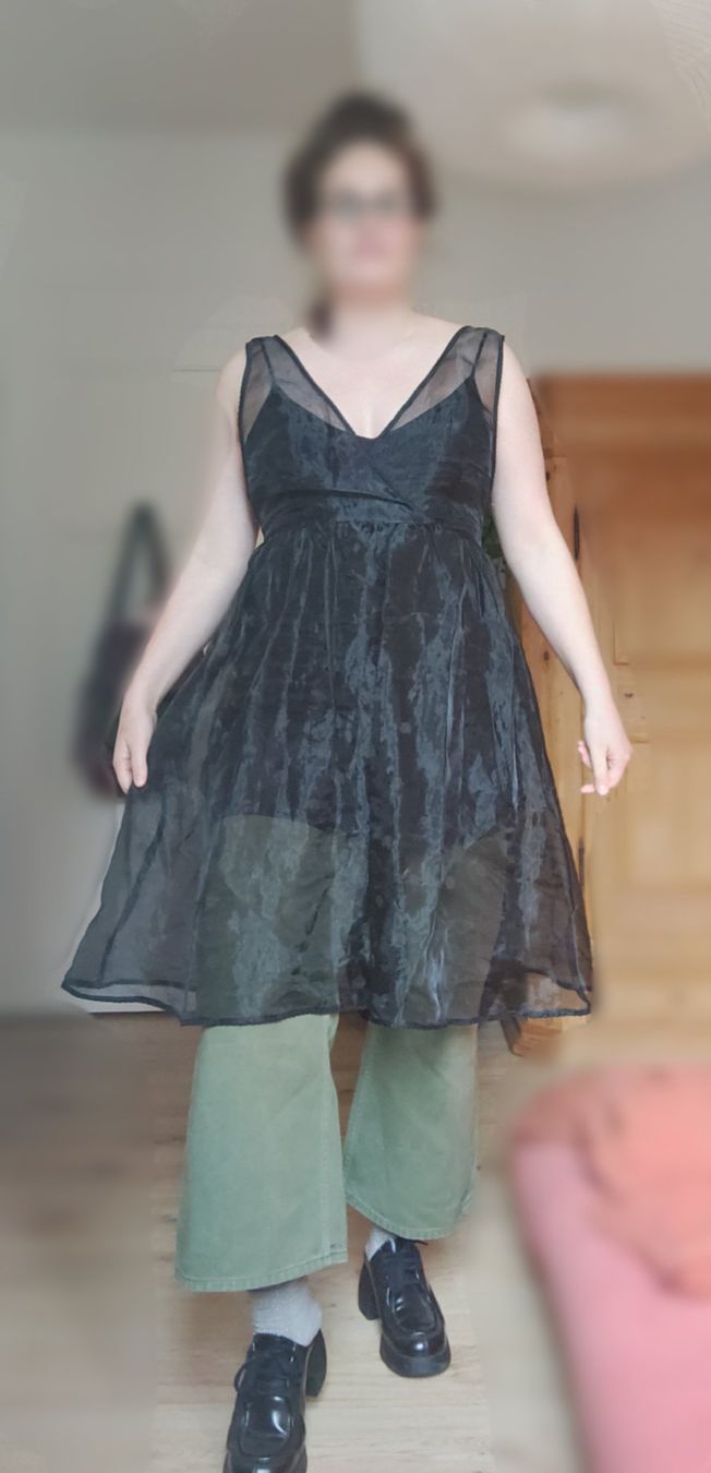 Vestiti: Robe en tulle transparente à pois – Usato da Bern venduto da ale_jb88
