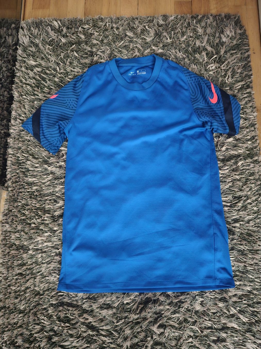 Nike Canottiere & Pantaloni: Nike Dri Fit Trikot Gr.M – Nuovo (secondo la descrizione) da Emmenbrücke venduto da TopGato