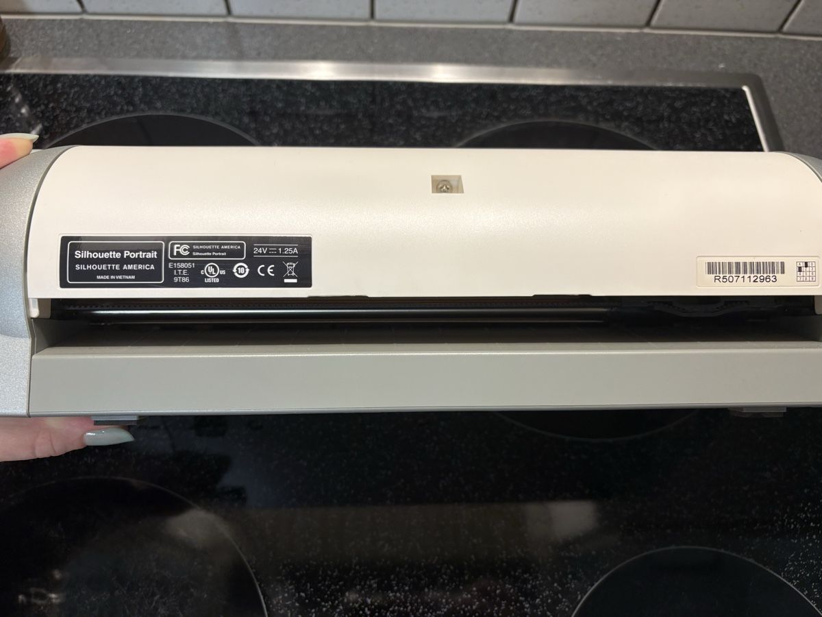 Silhouette Drucker: Silhouette Portrait plotter con CD software – Gebraucht aus Novazzano von jen_hx8j 2