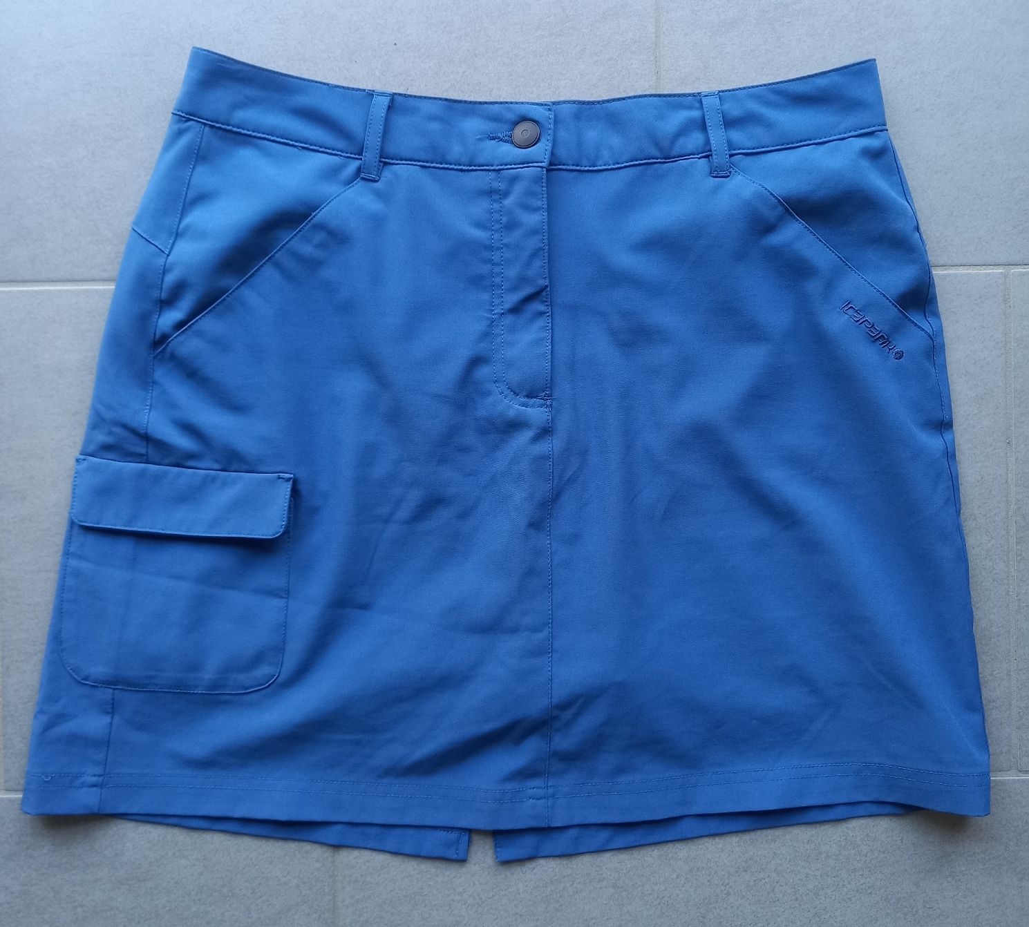 Icepeak Gonne: Sport Rock mit integrierter Hose – Usato da Sissach venduto da DenJoe 2