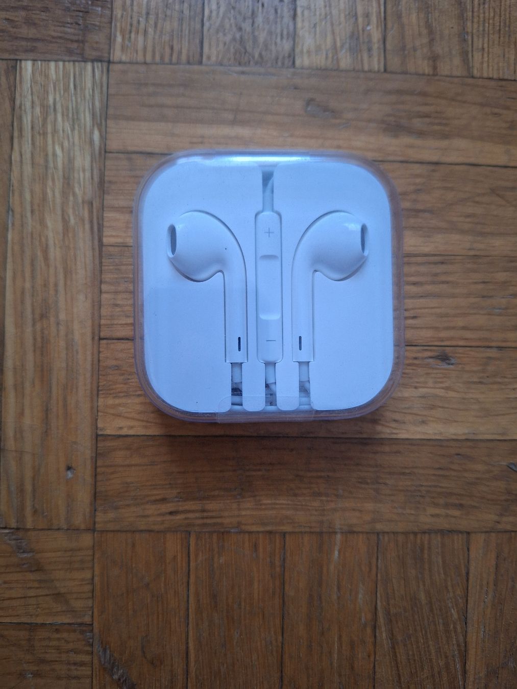 Apple Cuffie: écouteurs Apple à câbles  – Nuovo e nell'imballaggio originale da Onex venduto da lucar97