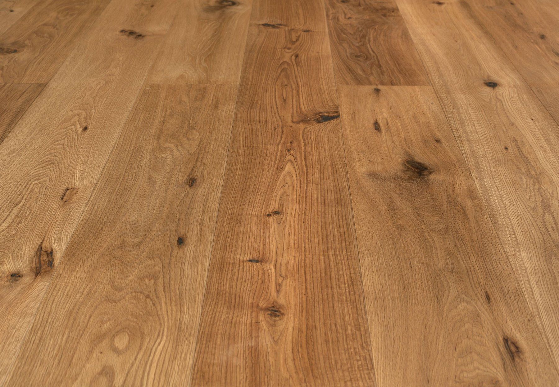 Bodenbeläge: Restposten Parkett Eiche RICARDO.CH geölt – Neu und originalverpackt aus Altdorf UR von floorandmore 3