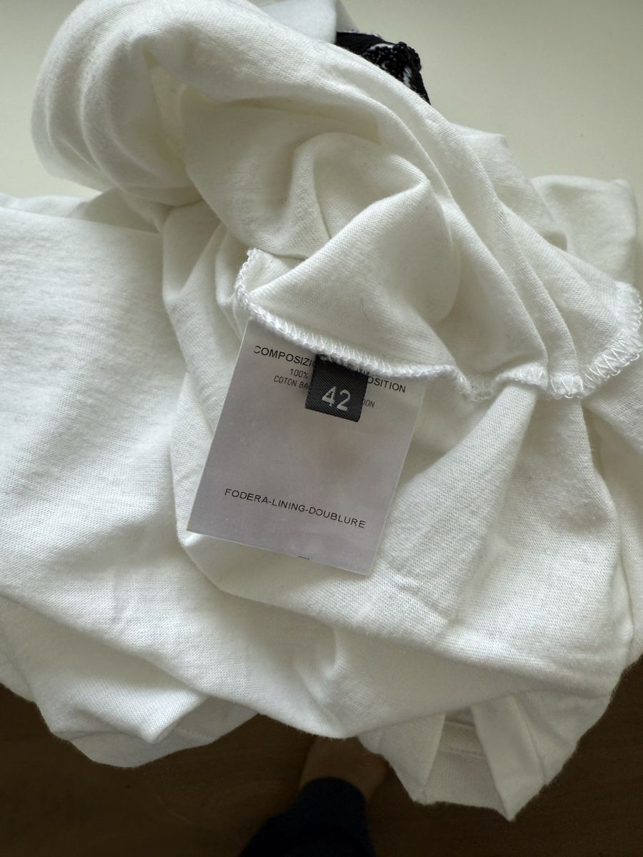 Alexander Mcqueen T-shirt: Alexander McQueen T-Shirt – Usato da Winterthur venduto da 19.19 2