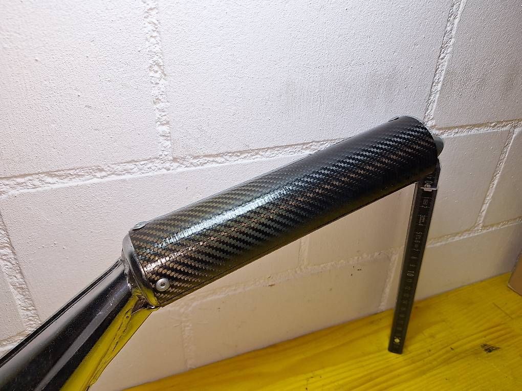 Simonini Auspuffanlagen: Simonini Auspuff Carbon / Chrom – Gebraucht aus Hombrechtikon von Mgladiatore 1