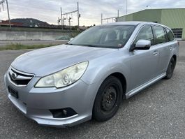 Subaru Legacy / Automatik / 8 - fach bereift / Allrad