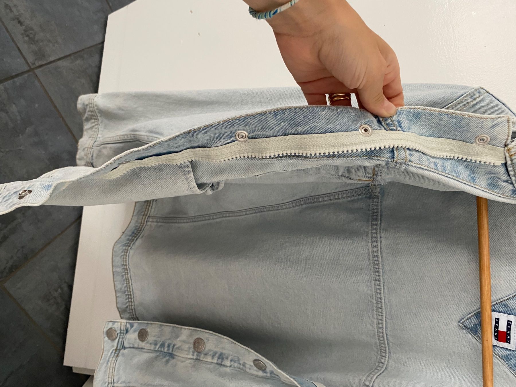 Tommy Hilfiger Giacche: Jeansjacke Tommy Jeans hellblau Grösse M – Nuovo (secondo la descrizione) da Einsiedeln venduto da csunshine91 1