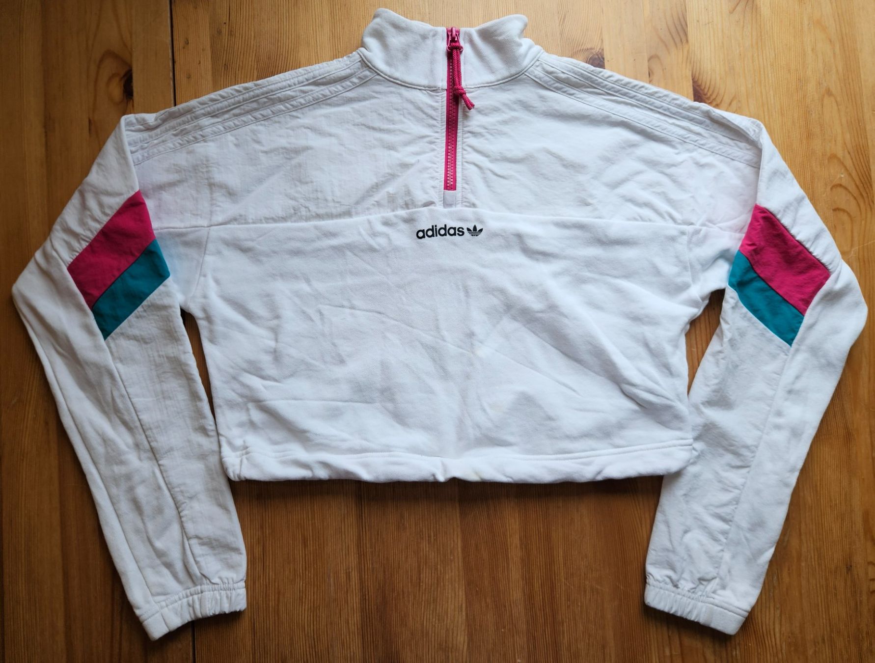 Adidas Maglioni & Felpe: Cropped Sweater adidas Grösse S retro Pullover Hoodie – Usato da Hägglingen venduto da United-Village-Trade