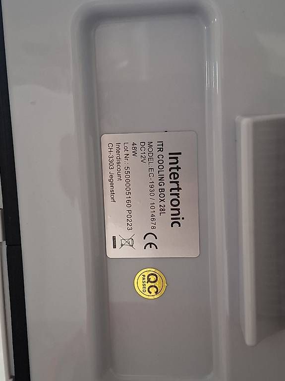 Frigoriferi & Refrigeratori: Kühlbox 12V – Usato da gächlingen venduto da 68charger 2