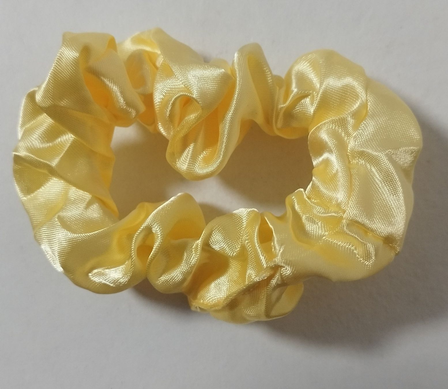 Accessori per capelli: Gelbe Haargummis – Nuovo e nell'imballaggio originale da Winterthur venduto da deb_c6qh