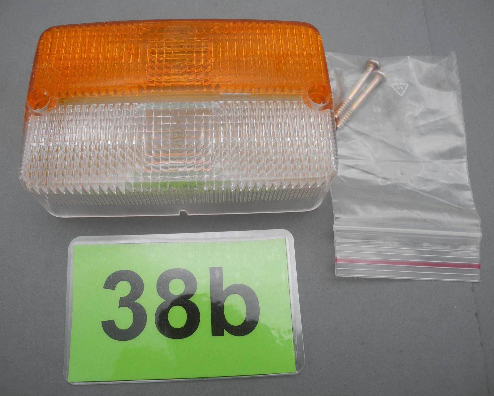 Tutti i ricambio: Hella Oldtimer Lichtscheibe Blinkerglas, Nr. 38b – Nuovo (secondo la descrizione) da Kottwil venduto da Crazyrolf