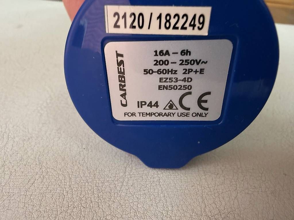 Lecteurs & Adaptateurs: Übergangs-Stecker – D'occasion à Niederuzwil par Elfen1 3
