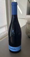 Eine perfekte Weinflasche Pinot Noir 2011 von Gantenbein