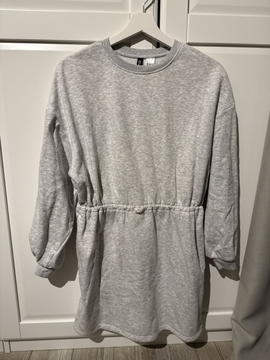 Robes: Pullover kleid  – D'occasion à Niederlenz par SaraMK6