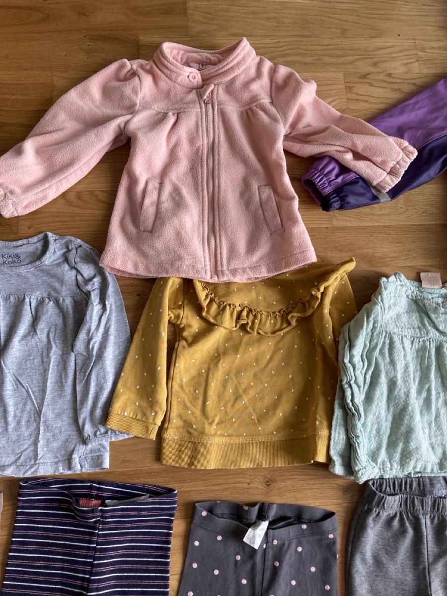 Lotti & Set di vestiti: Mädchen Kleiderpaket Gr 86/92 – Usato da Staad SG venduto da gab_7dr9 5