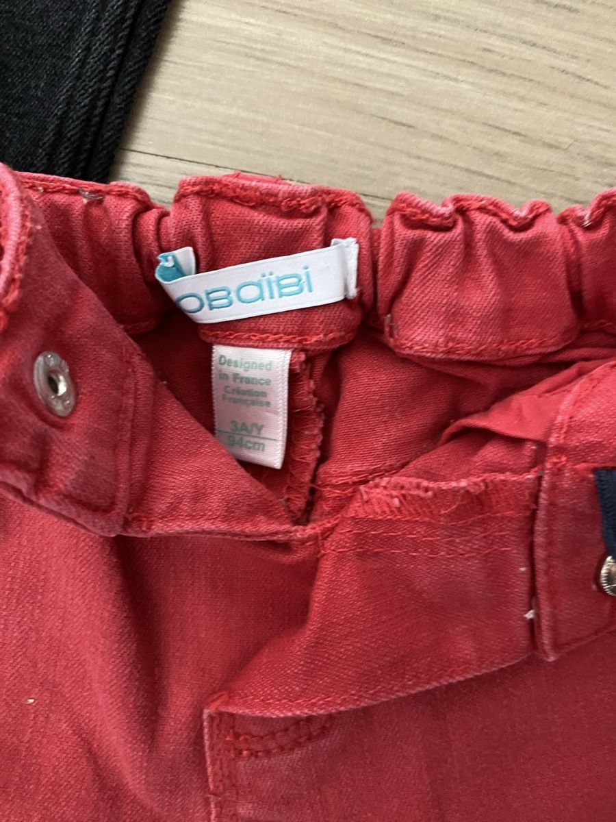 Pantaloni: Lot de pantalons enfant  – Usato da Versoix venduto da av_q1290 2