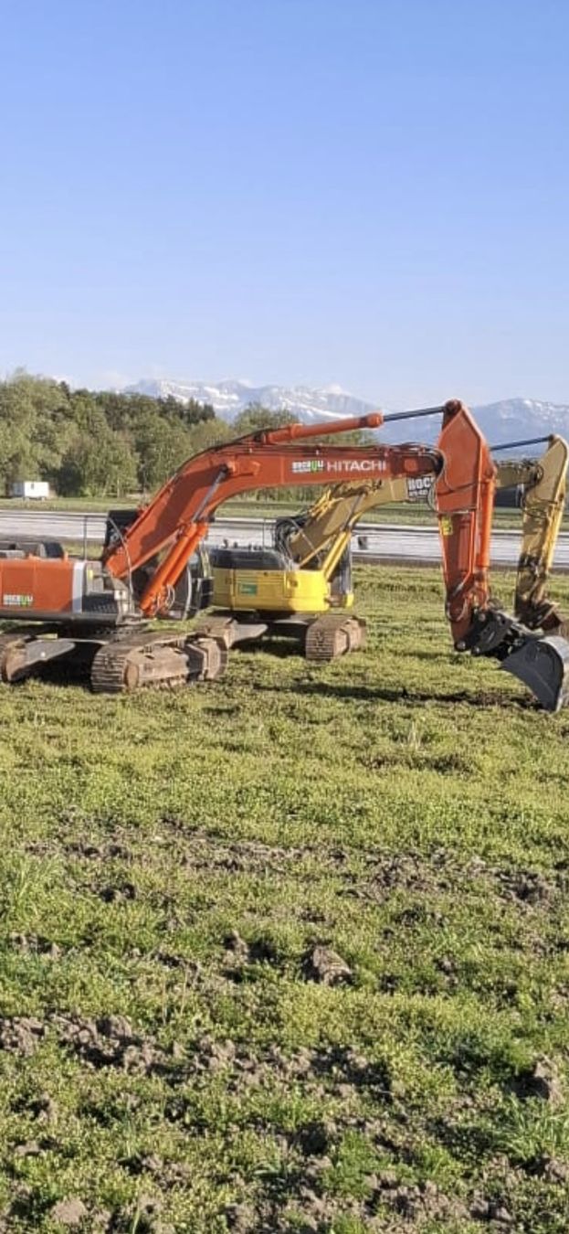 Bagger: Miet Bagger – Gebraucht aus Reitnau von urs_6qv5 2