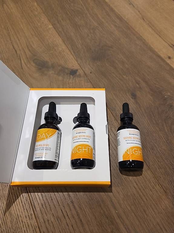 Lebensmittel & Spezialitäten: Day & Night Drops Wellness Healthty – Gebraucht aus Wigoltingen von Chanti.89 1