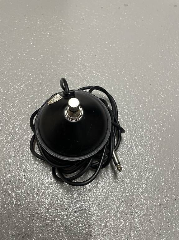 Schalter: Gitarrenpedal Footswitch 1-Button – Gebraucht aus Davos Dorf von Benji81992