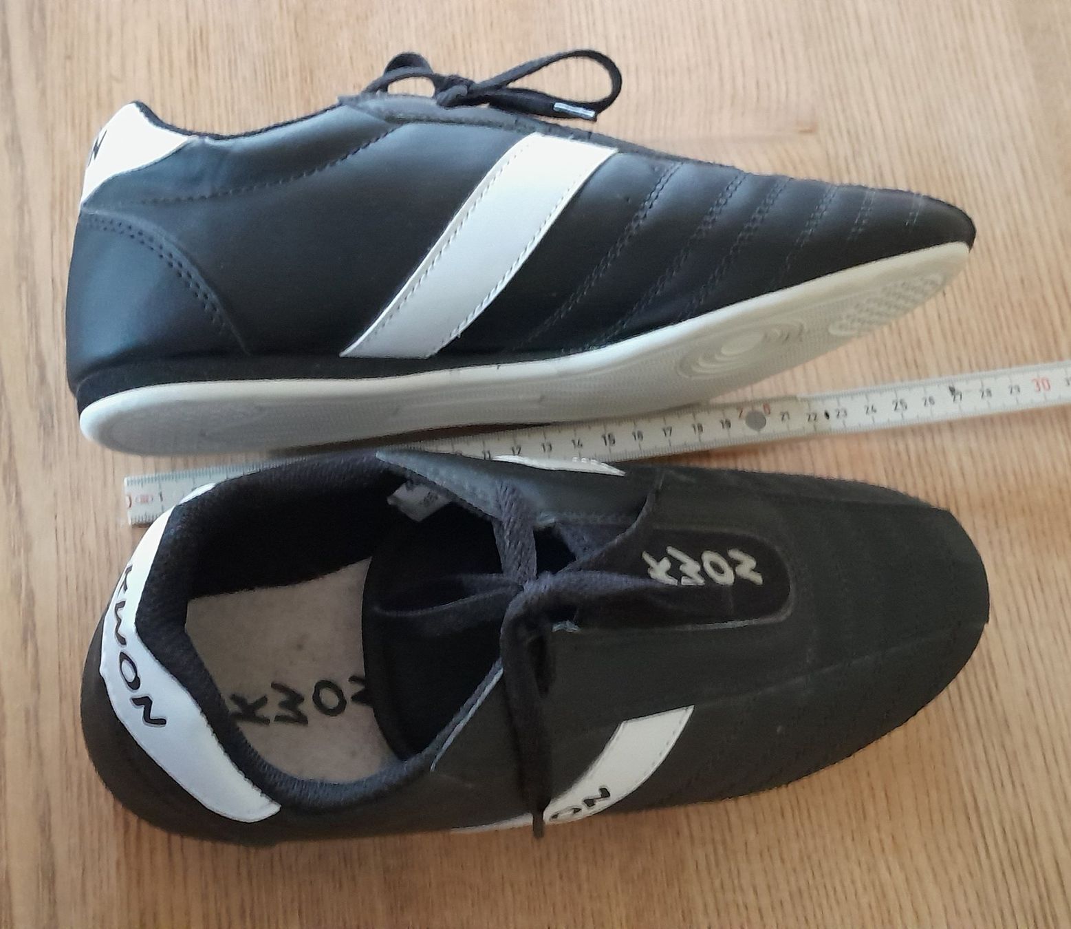 Scarpe da uomo: Schuhe für Boxen Kwon Gr. 40 – Usato da Adlikon b. Andelfingen venduto da Kraemse 1