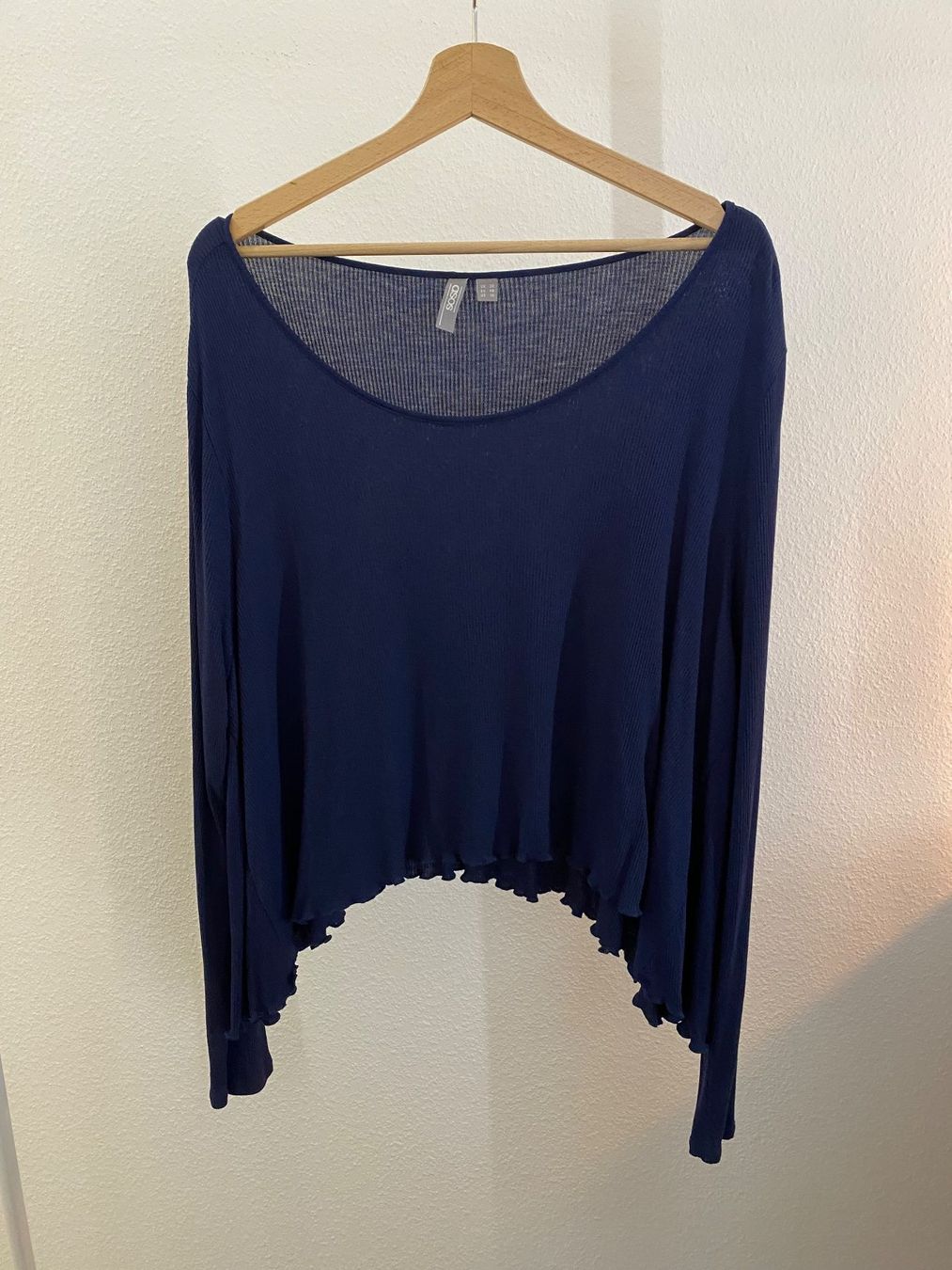 Asos T-shirt: Asos Oberteil langarm dunkelblau Gr. 48 – Usato da Pratteln venduto da a23_j2gs