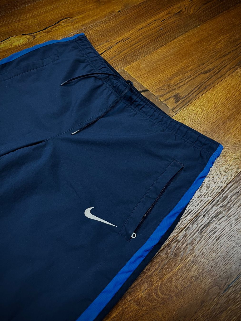 Nike Pantaloni: Nike Sporthosen in Blau – Usato da Lindau venduto da KT_Vintage 1