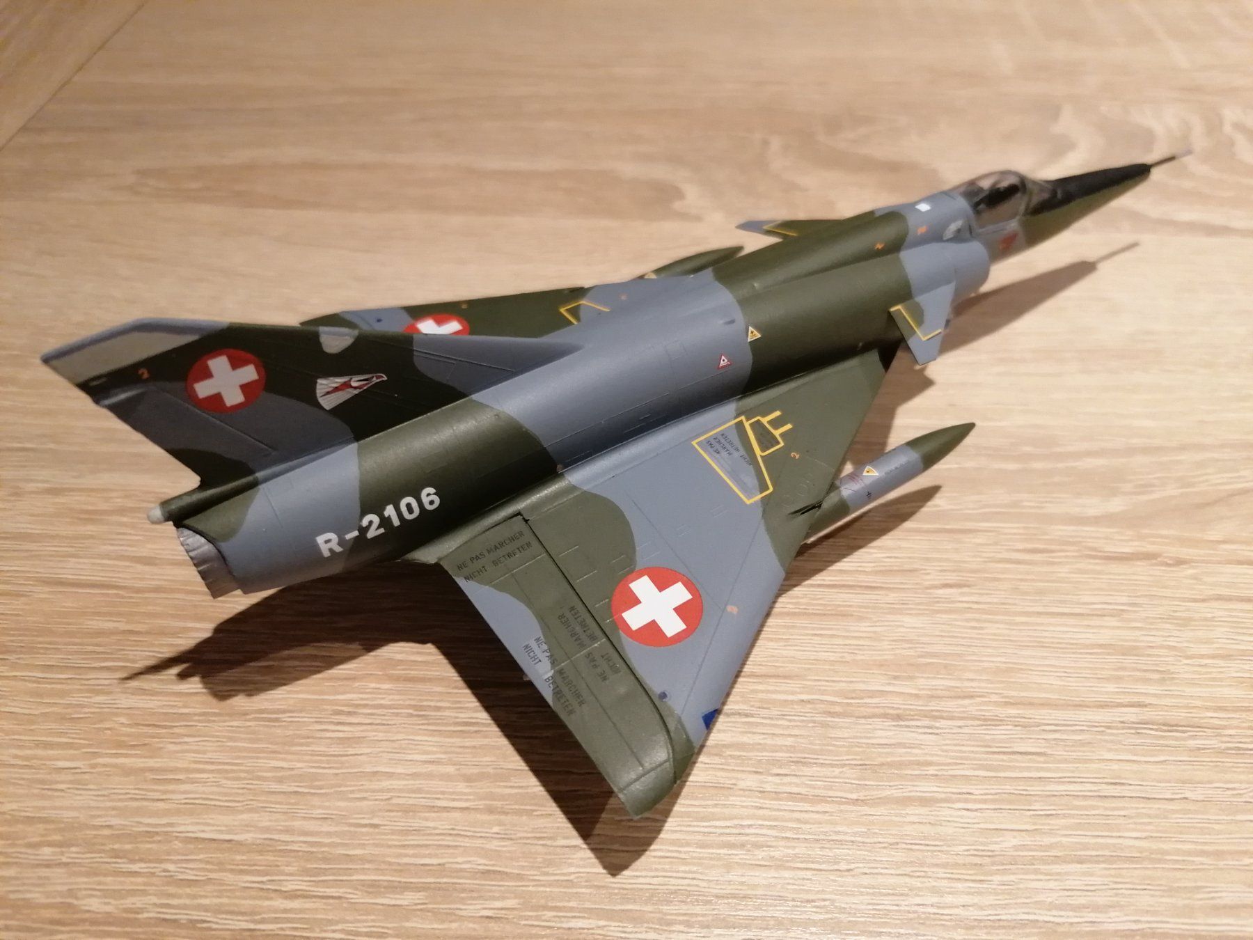 Schweizer Armee Kit di modellismo & Modellini statici: Mirage lll RS  1:48 – Nuovo (secondo la descrizione) da Brunnen venduto da pepone08 3