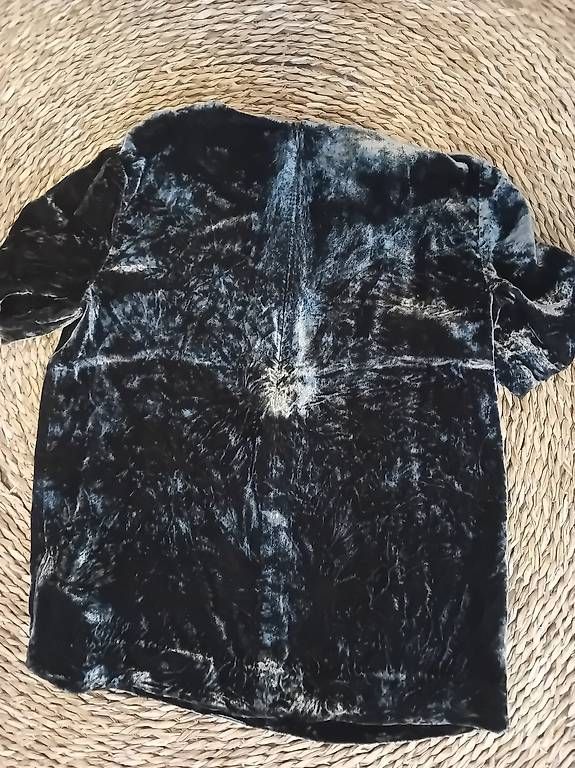 Cos T-shirt: T-Shirt aus Samt von Cos mit Seide – Usato da Zürich venduto da Melianea 4