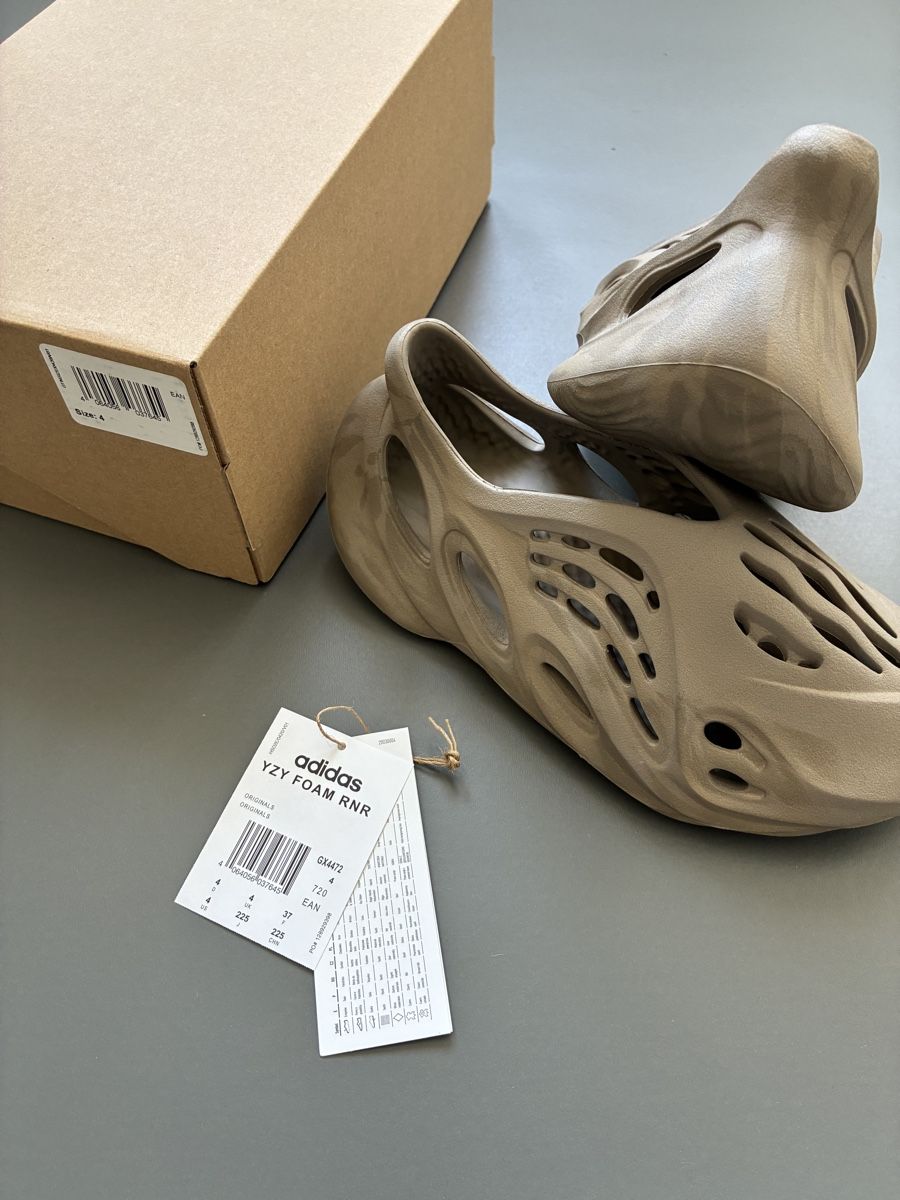 Adidas Scarpe da uomo: Yeeze Adidas Foam Runner – Usato da Zürich venduto da cla_pm5d 1