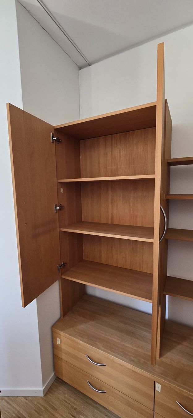 Linth Regale: Wohnregal mit Vitrine, Buche gedämpft, geölt – Gebraucht aus Hettlingen von r_t_rp9k 2