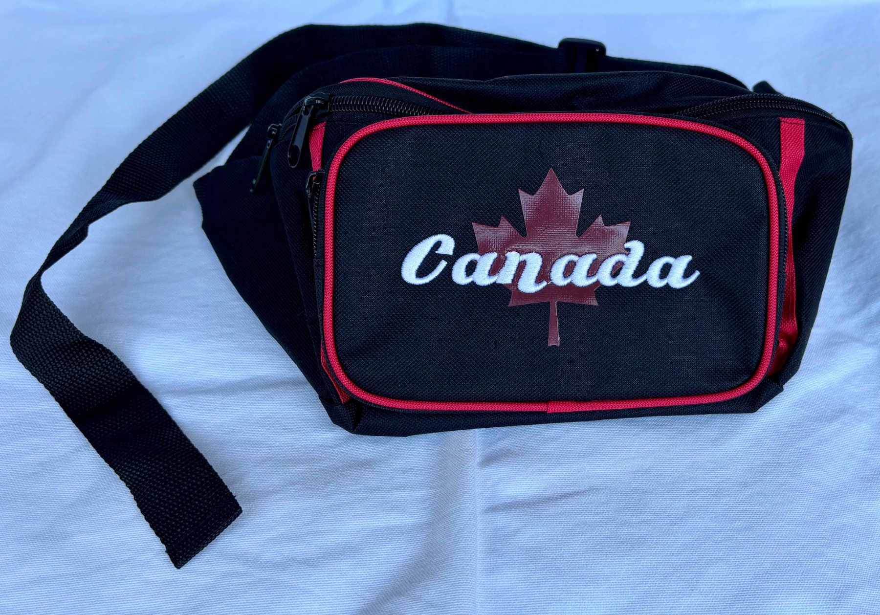 Taschen: Bauchtasche - Bauchbeutel - schwarz mit Logo Kanada – Neu (gemäss Beschreibung) aus Rheinfelden von sabine0101 3