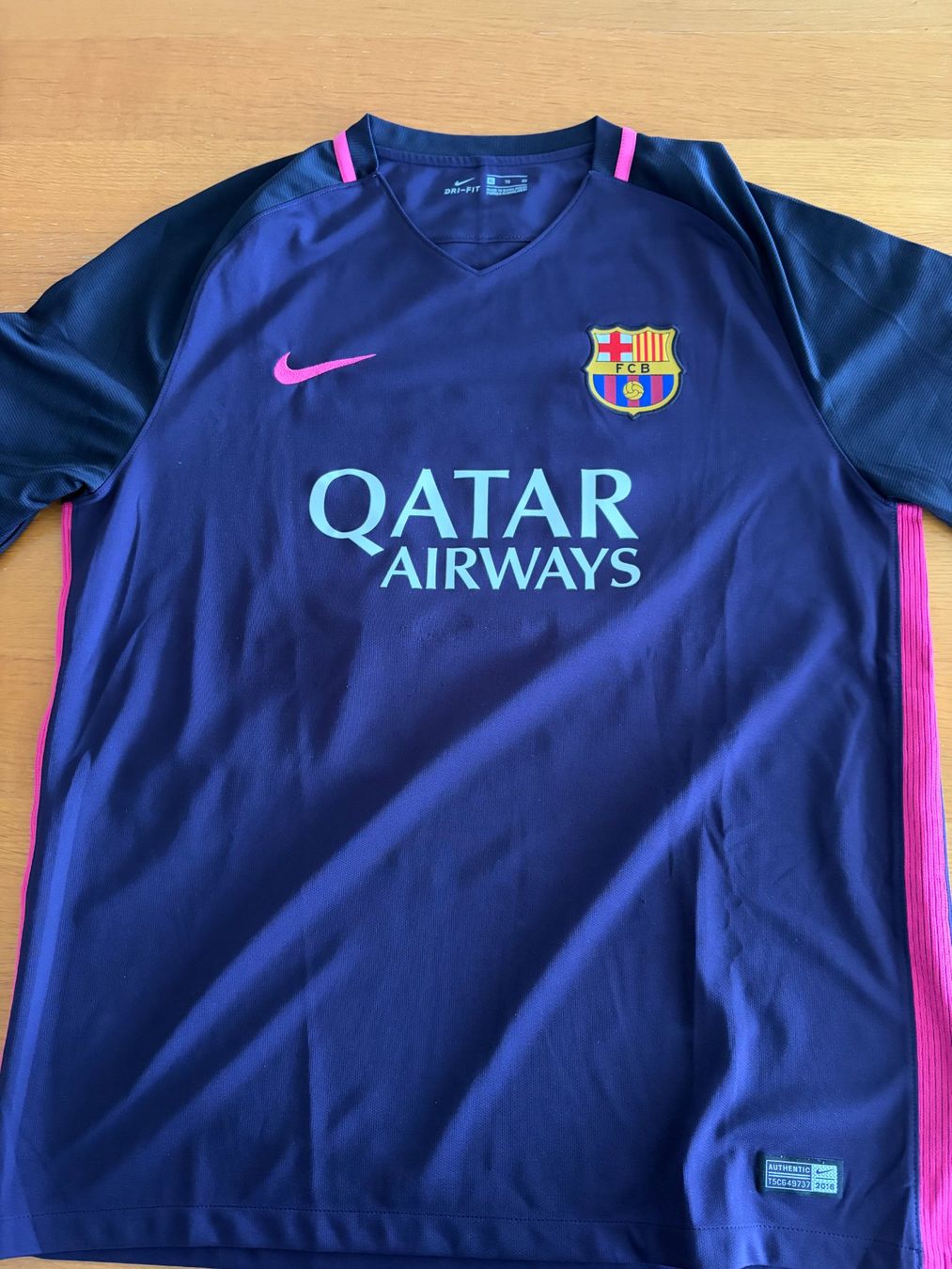 FC Barcelona Canottiere & Pantaloni: Barcelona Trikot - Messi - Grösse XL – Usato da Cham venduto da San_Atleti_1903