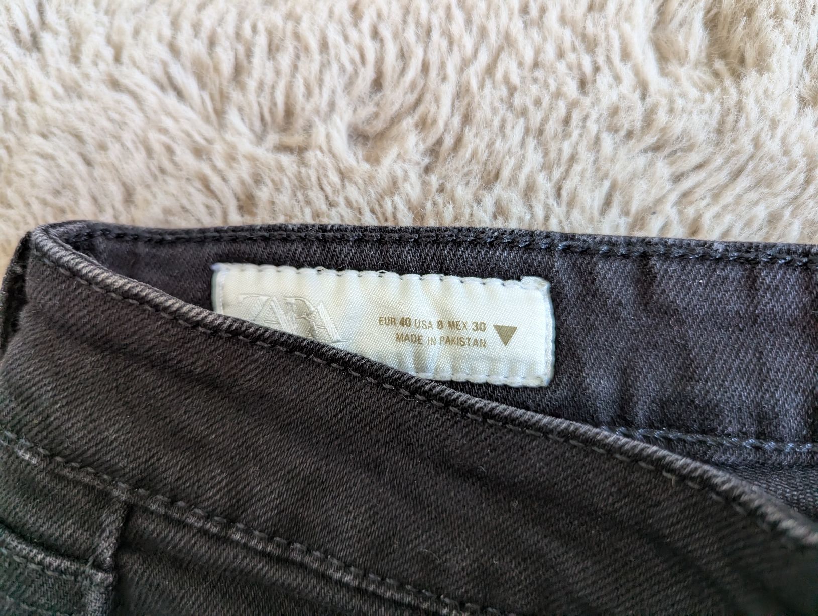 Zara Jeans: jean Zara 40 – Usato da Montreux venduto da dem_gyt9 1