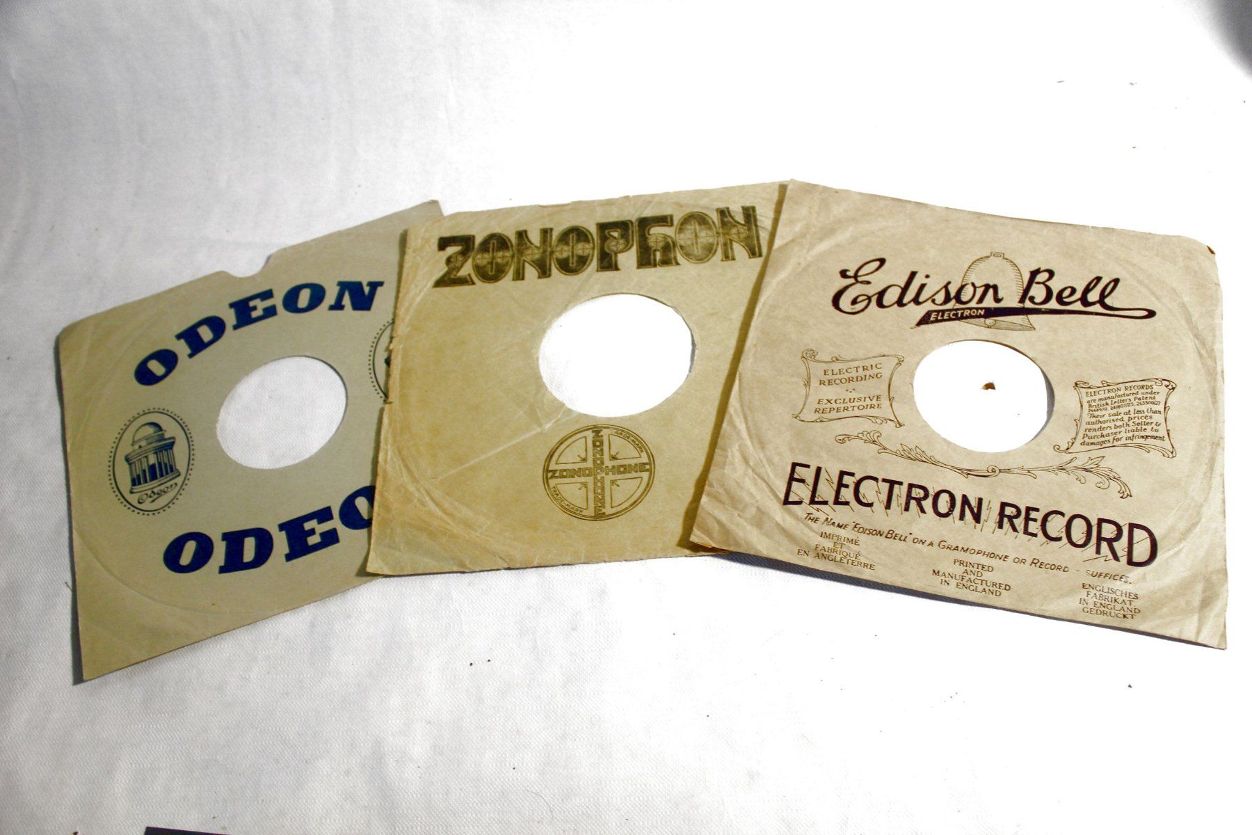 Dischi in vinile: 23x alte, original Cover zu 25cm. SCHELLACK - SCHALLPLATTEN – Usato da Bern venduto da kultiges 7