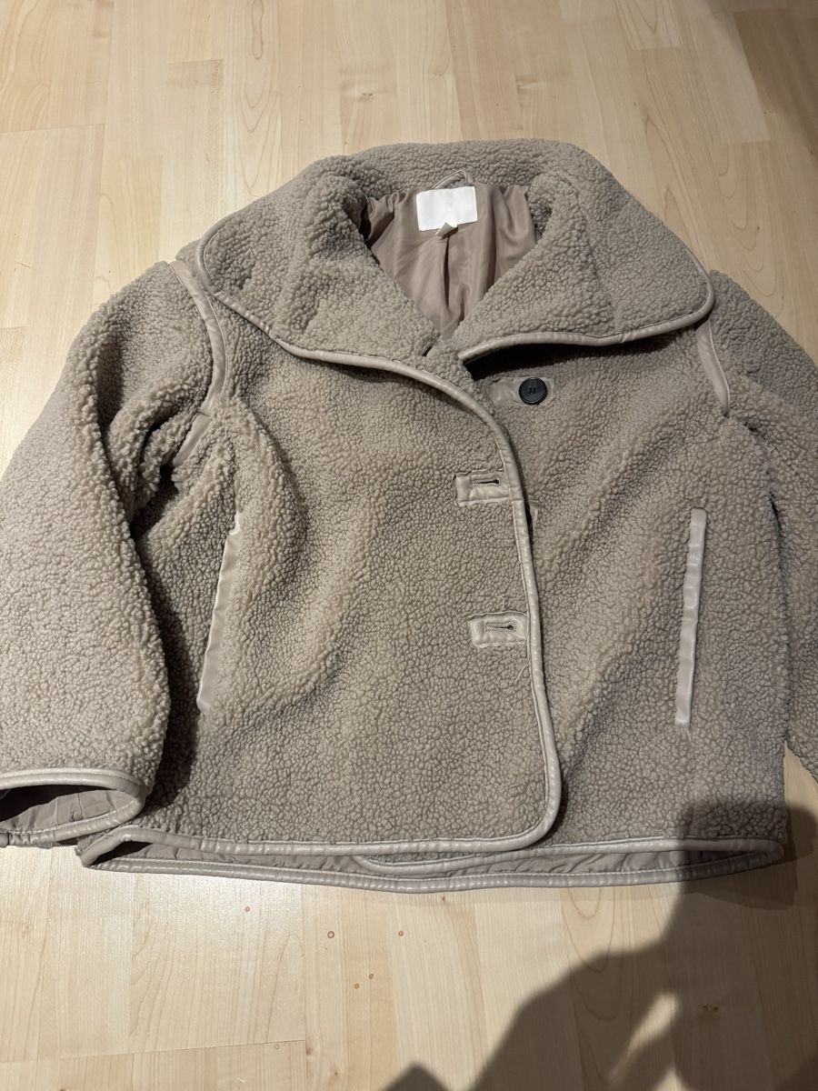 H&M Jacken: Warme Jacke, Teddyfell, Beige, Grösse XS – Neu (gemäss Beschreibung) aus Windisch von Shakira085