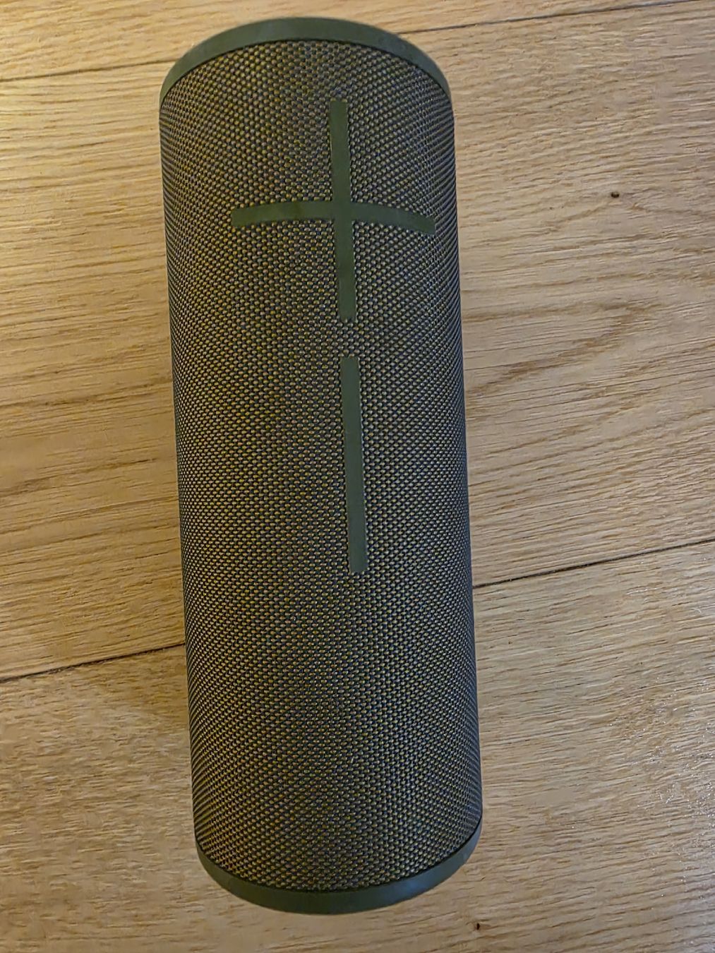 Ultimate Ears Casse acustiche: Ultimate Ears Boom 3 Bluetooth Speaker, Dark Green, – Usato da Benken SG venduto da JH2021 1