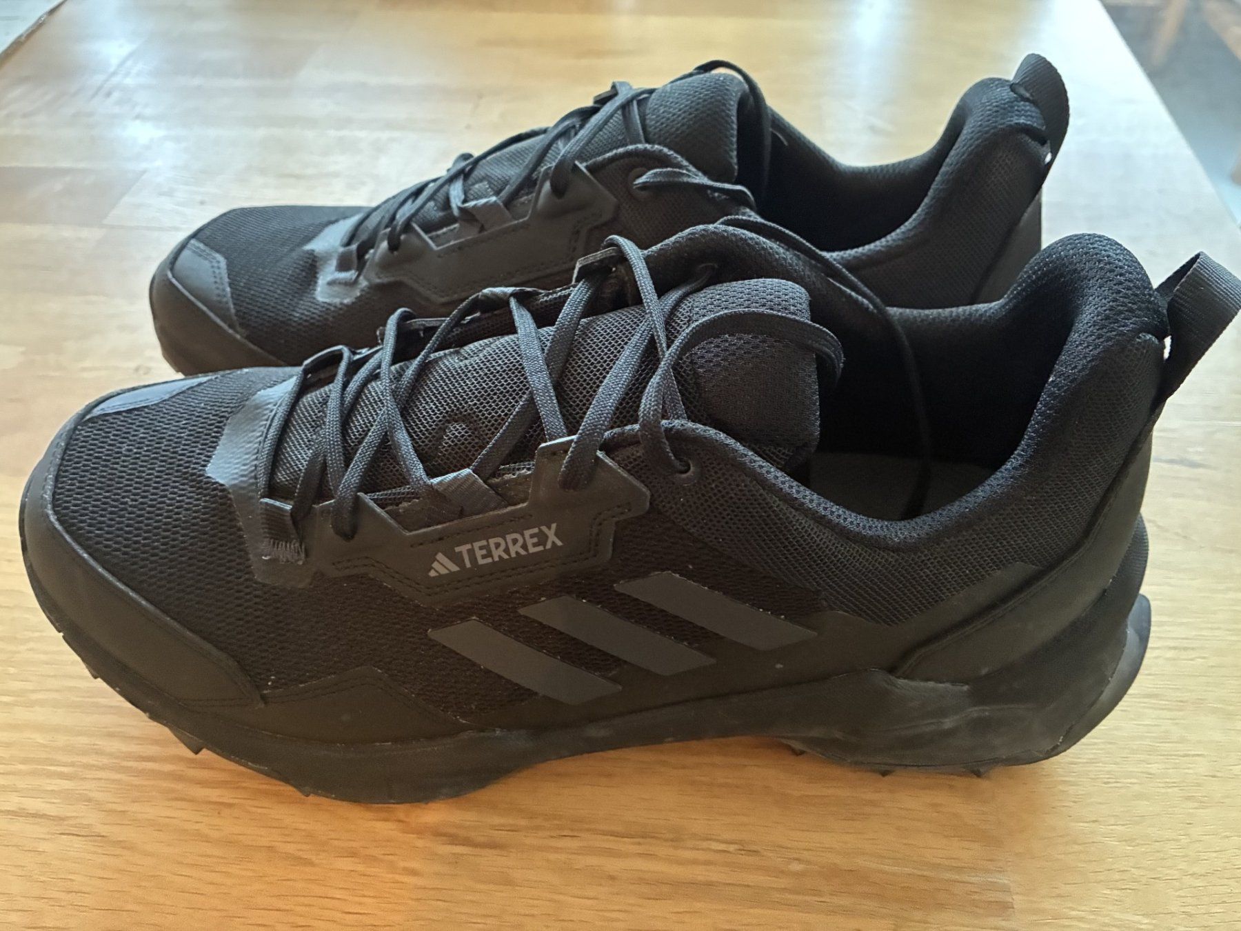 Adidas Chaussures hommes: Adidas Terrex AX4 Wanderschuhe – D'occasion à Effretikon par dts_yd7x